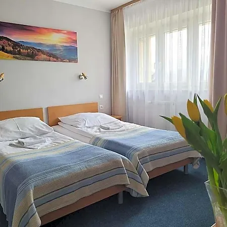 Hotel *** Nat 3*